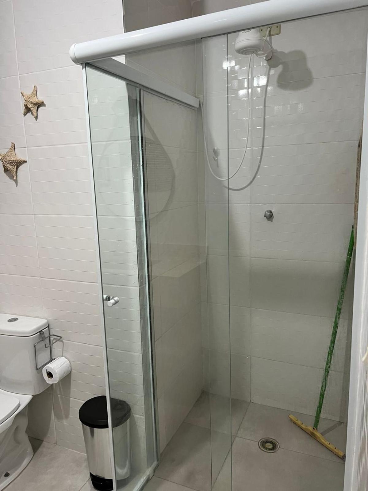 Apartamento Amplo E Belissimo! - 3 Quadras Do Mar! Гуаружа Экстерьер фото