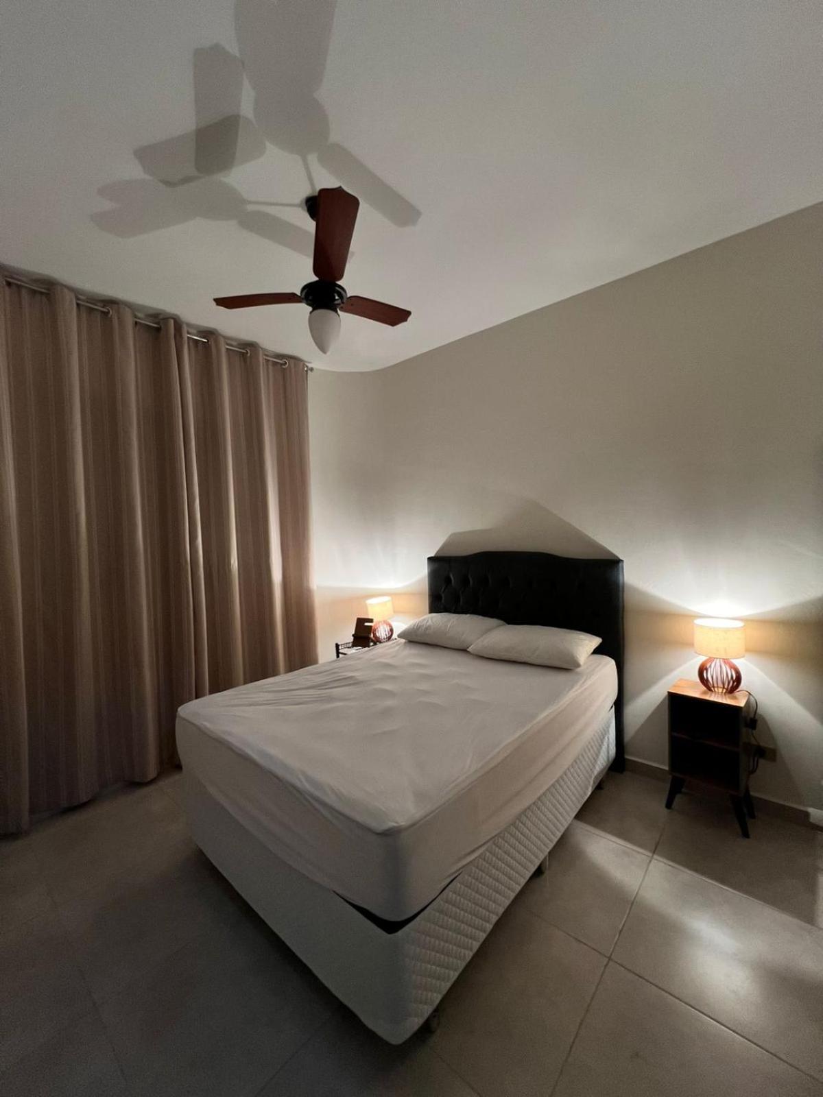 Apartamento Amplo E Belissimo! - 3 Quadras Do Mar! Гуаружа Экстерьер фото